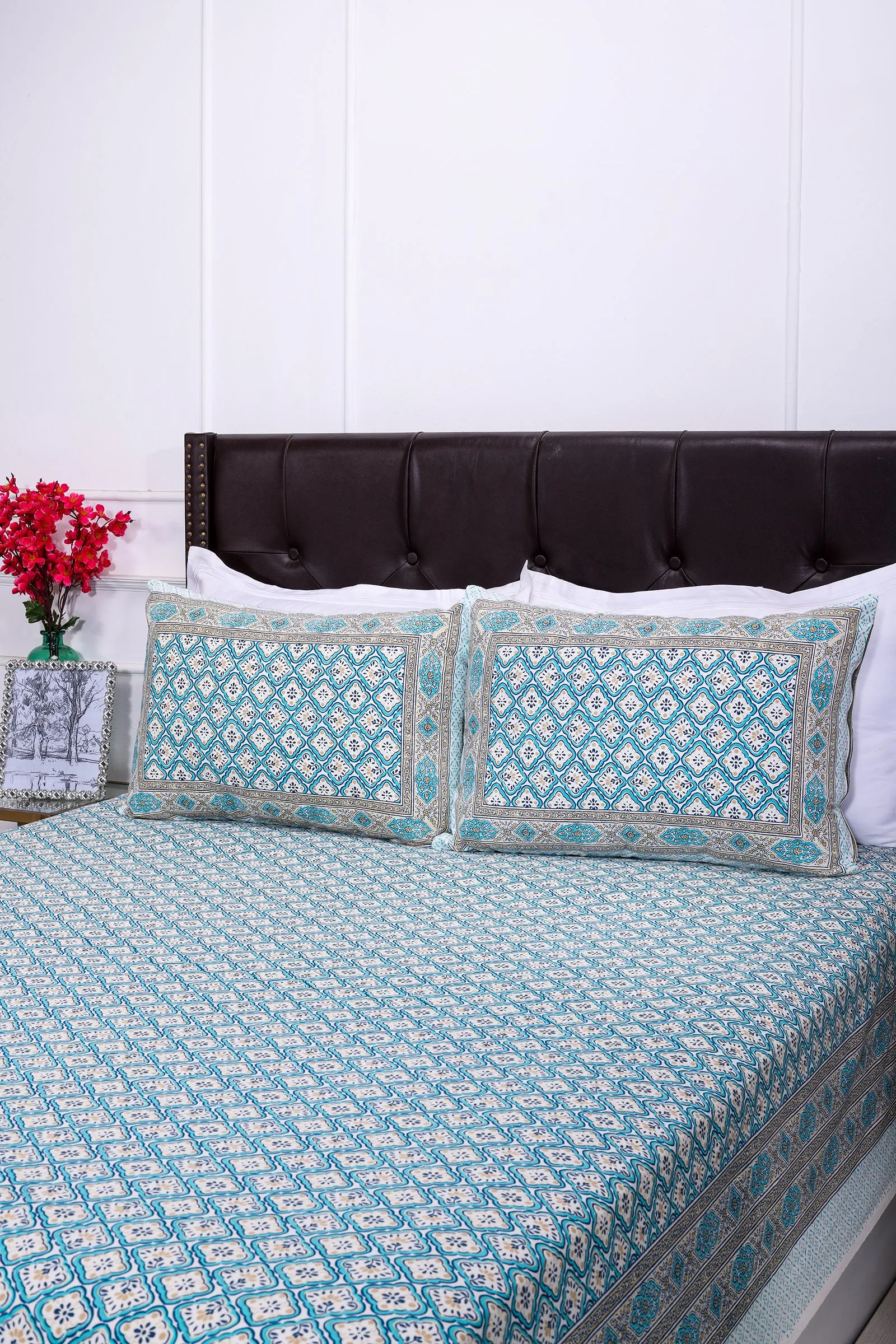 Alice Checks Turqoise Cotton  Bedsheet