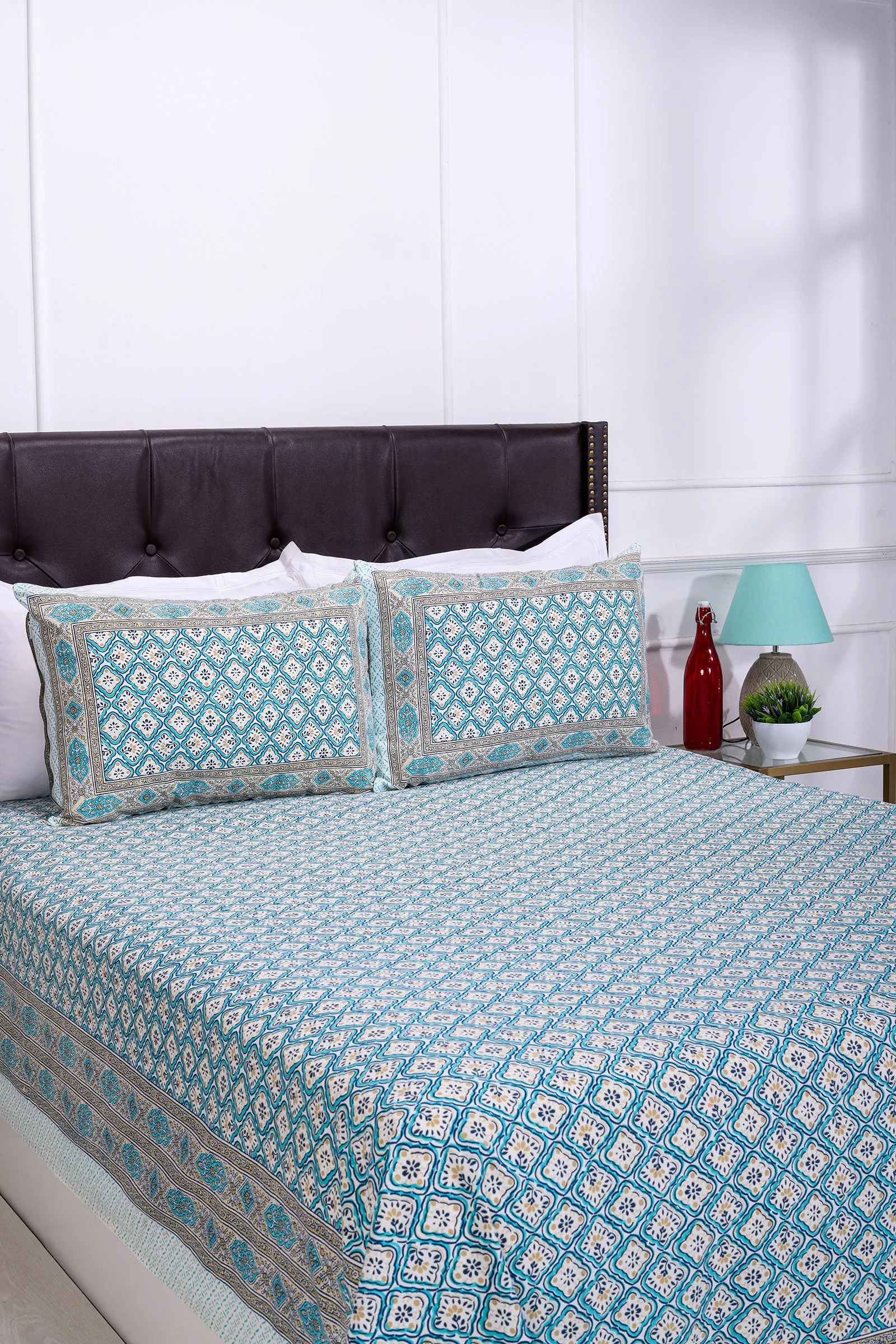 Alice Checks Turqoise Cotton  Bedsheet