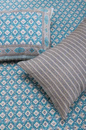 Alice Checks Turqoise Cotton  Bedsheet