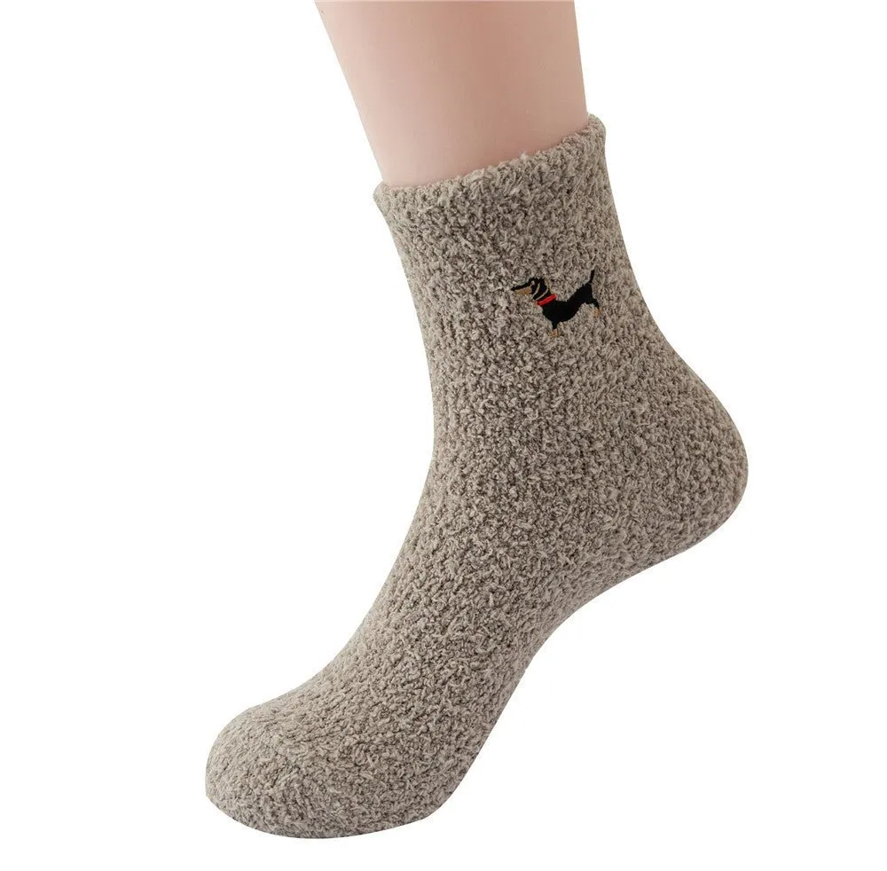 Coral Velvet Sausage Dog Medium Tube Thickened Socks